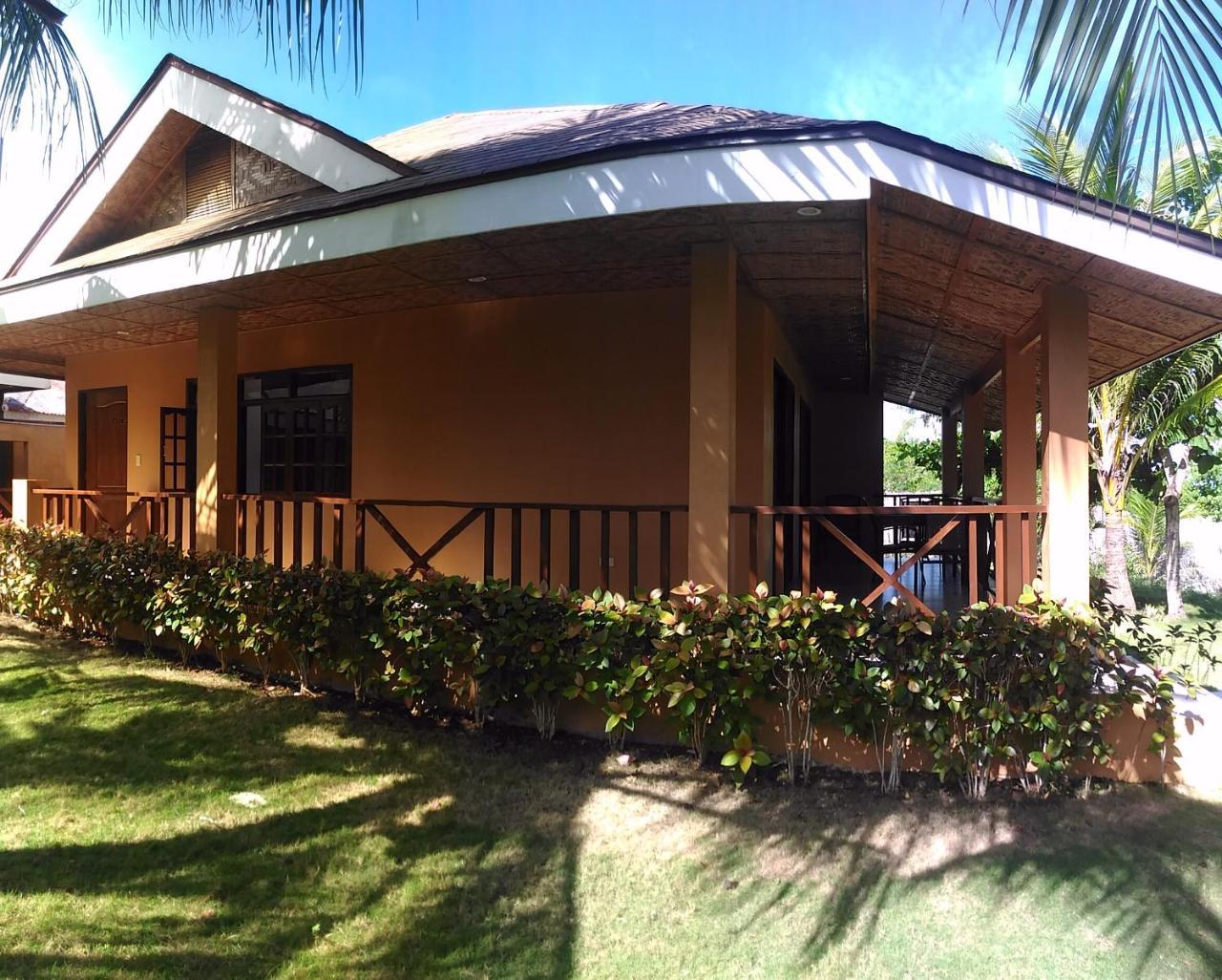 Anda White Beach Resort Екстериор снимка