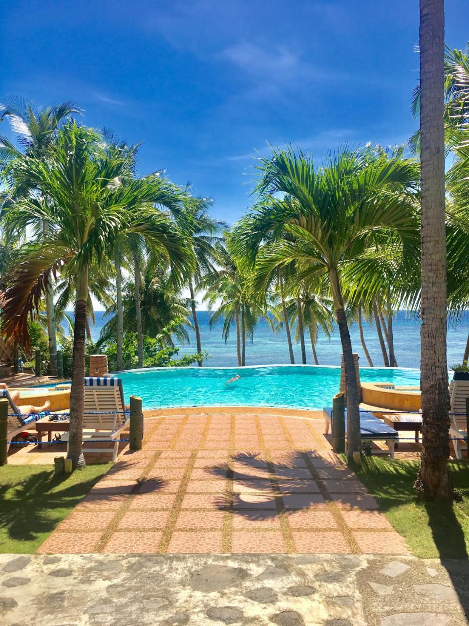 Anda White Beach Resort Екстериор снимка